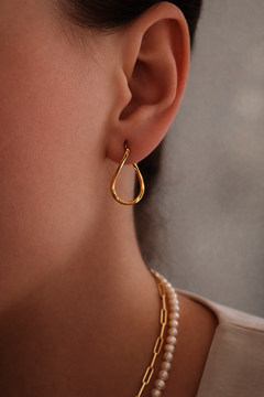 Žluté zlato kroucené náušnice výška 25mm